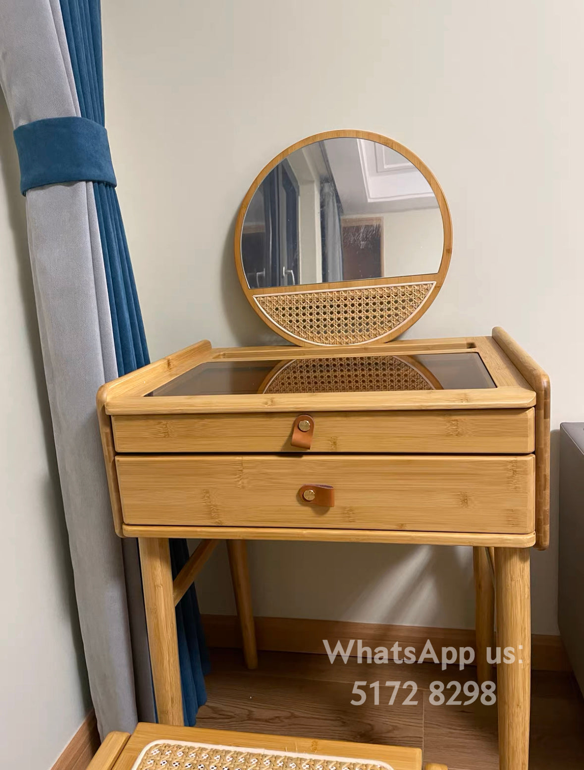 Solid wood dressing table D099 